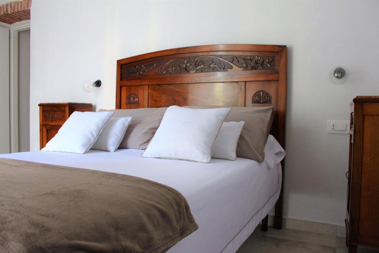 I Baronetti In Centro Bed & Breakfast Агрополи Екстериор снимка