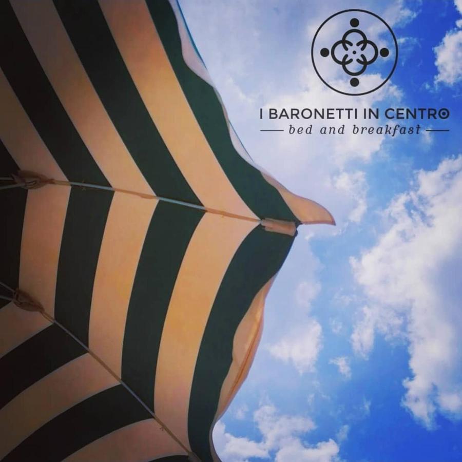 I Baronetti In Centro Bed & Breakfast Агрополи Екстериор снимка